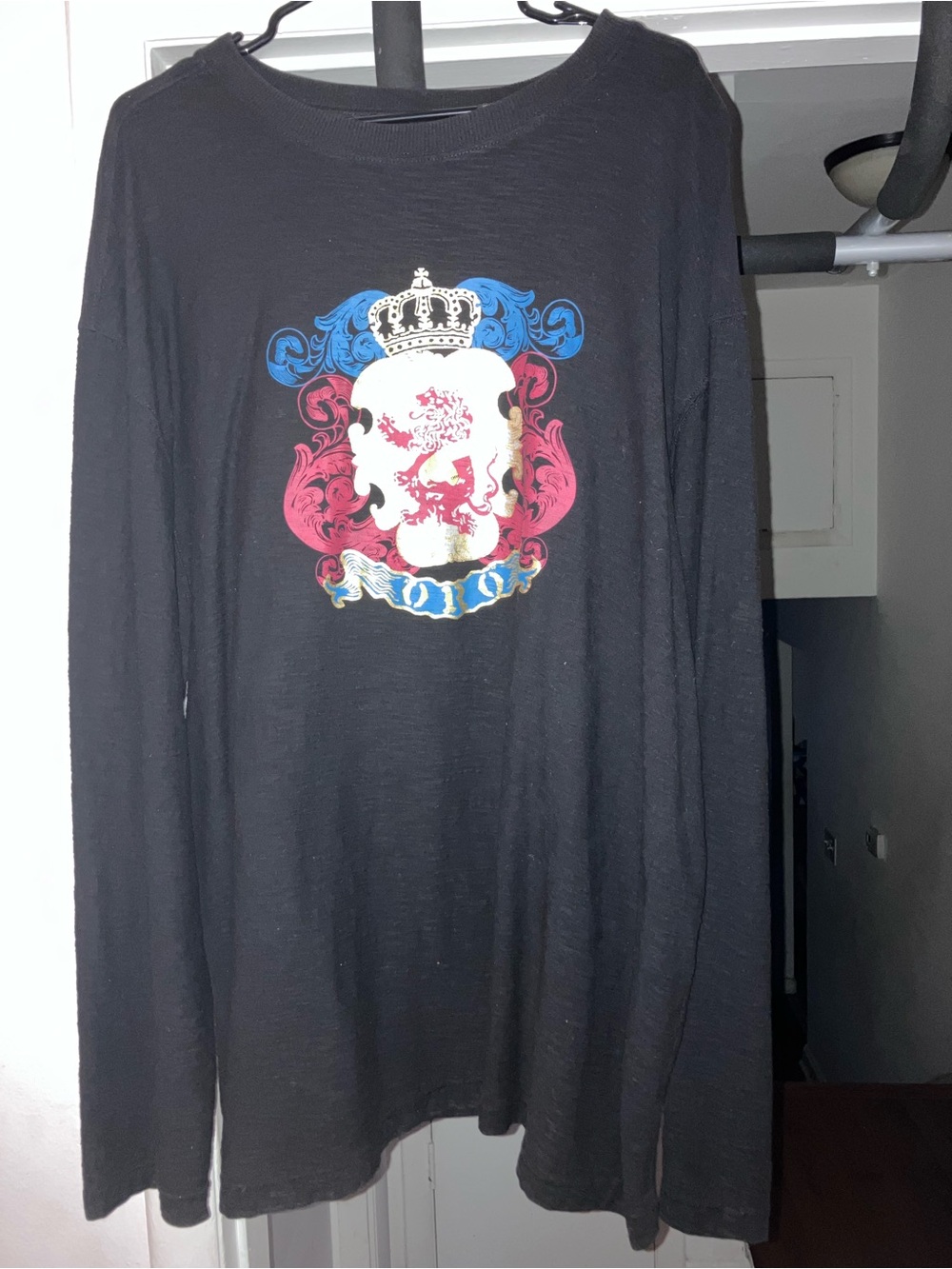 Black Long-Sleeve Men’s Shirt with Colorful Crest Graphic